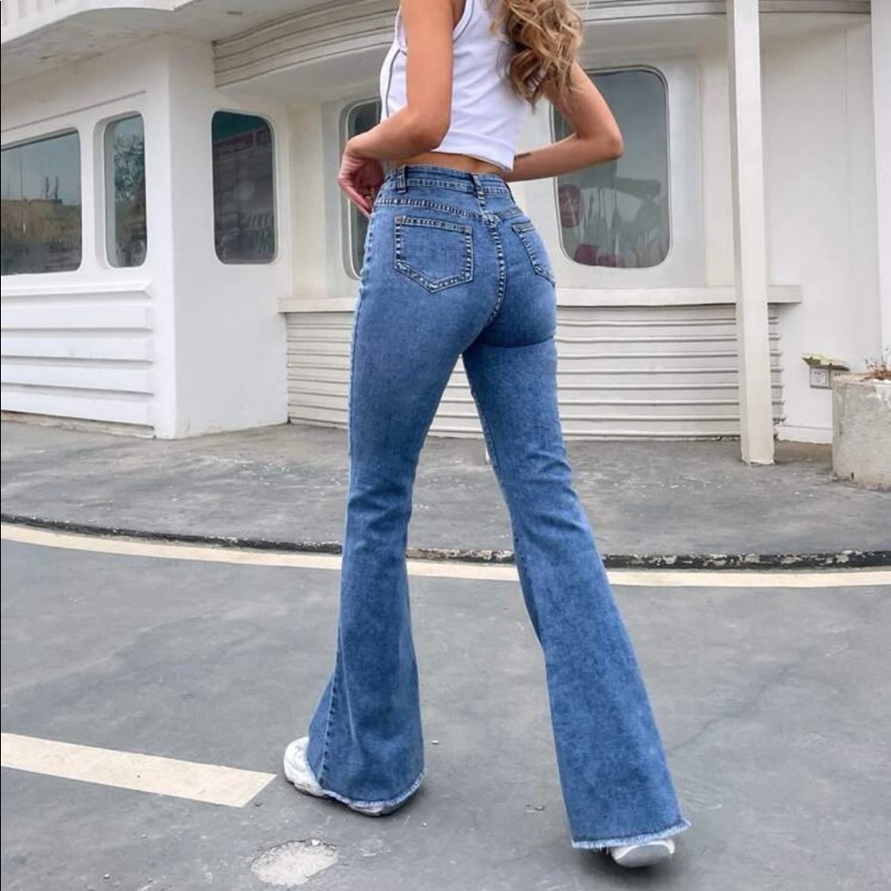 “Stevie” Raw Hem Jeans